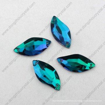 El Zircon azul de la forma decorativa superior S vende en el diamante artificial para la ropa